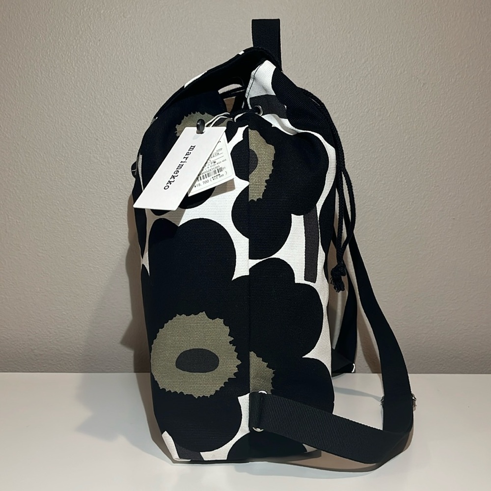 Marimekko Nippu Unikko Backpack - Black/White/Green - Picture 7 of 16
